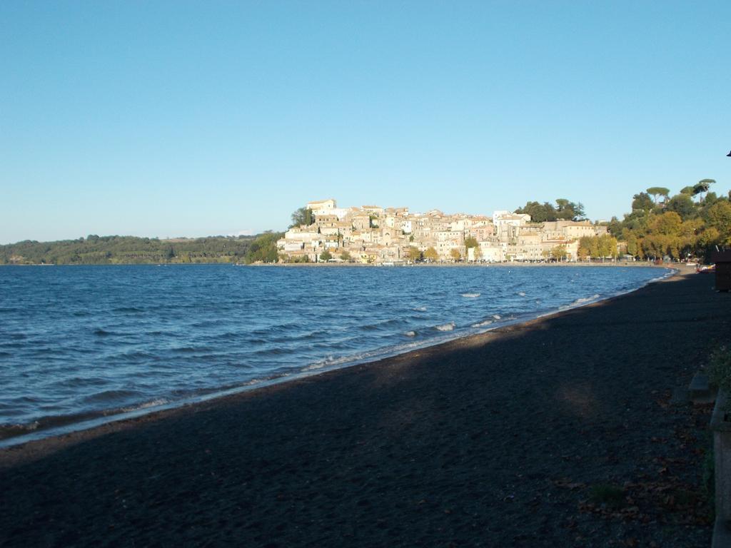 La Torretta Del Lago Vila Anguillara Sabazia Exterior foto